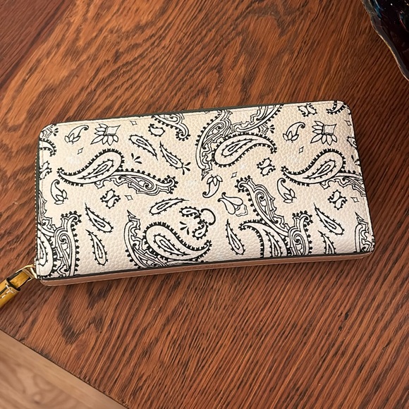 Tory Burch Perry Continental - Picture 1 of 6